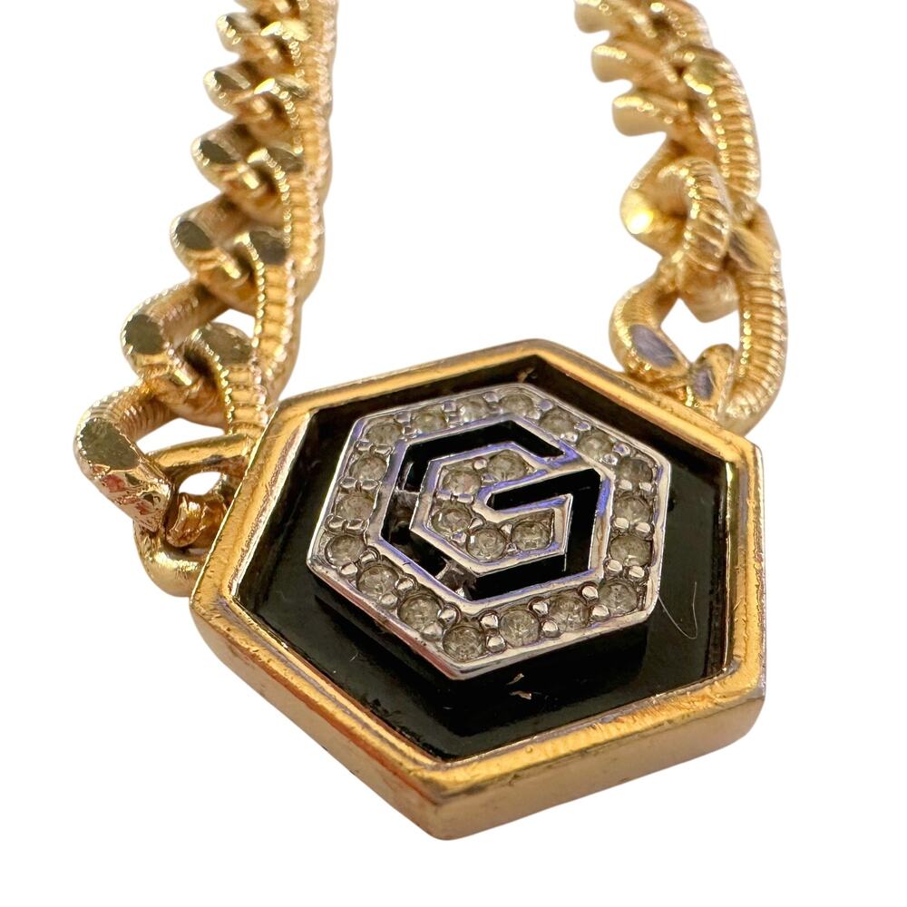 Givenchy Necklace with "G" in Hexagonal Pendant of Black Enamel and Rhinestones - Picture 10 of 15